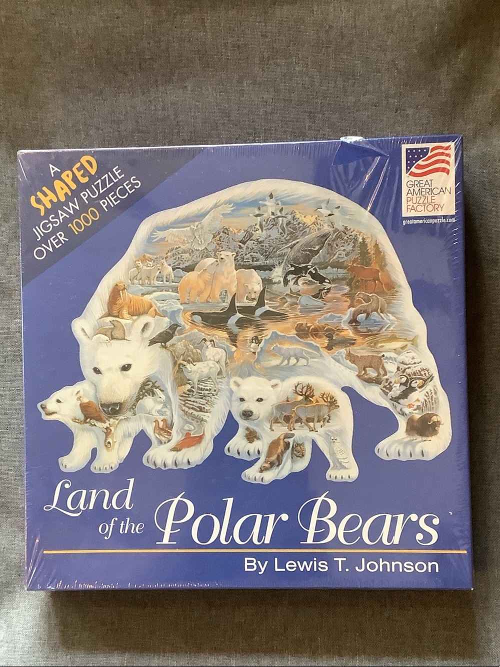 Great American Puzzle Factory “Land of the Polar Bears” Shaped 1000+ Pieces
